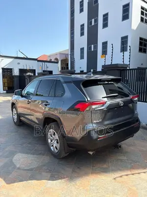Toyota RAV4 XLE AWD 2020 Gray