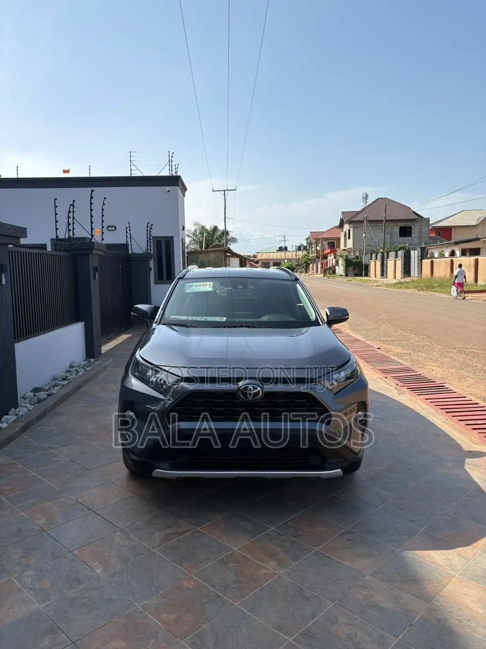 Toyota RAV4 XLE AWD 2020 Gray