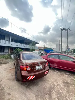 Toyota Corolla 2010 Brown