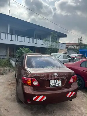 Toyota Corolla 2010 Brown