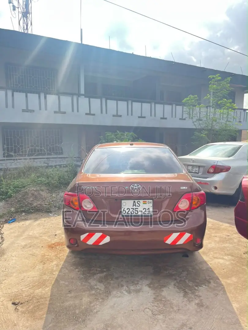 Toyota Corolla 2010 Brown