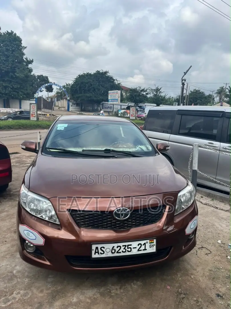 Toyota Corolla 2010 Brown