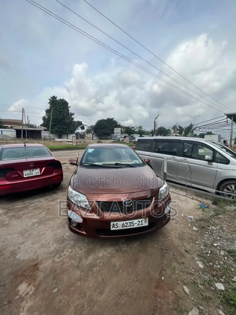 Toyota Corolla 2010 Brown