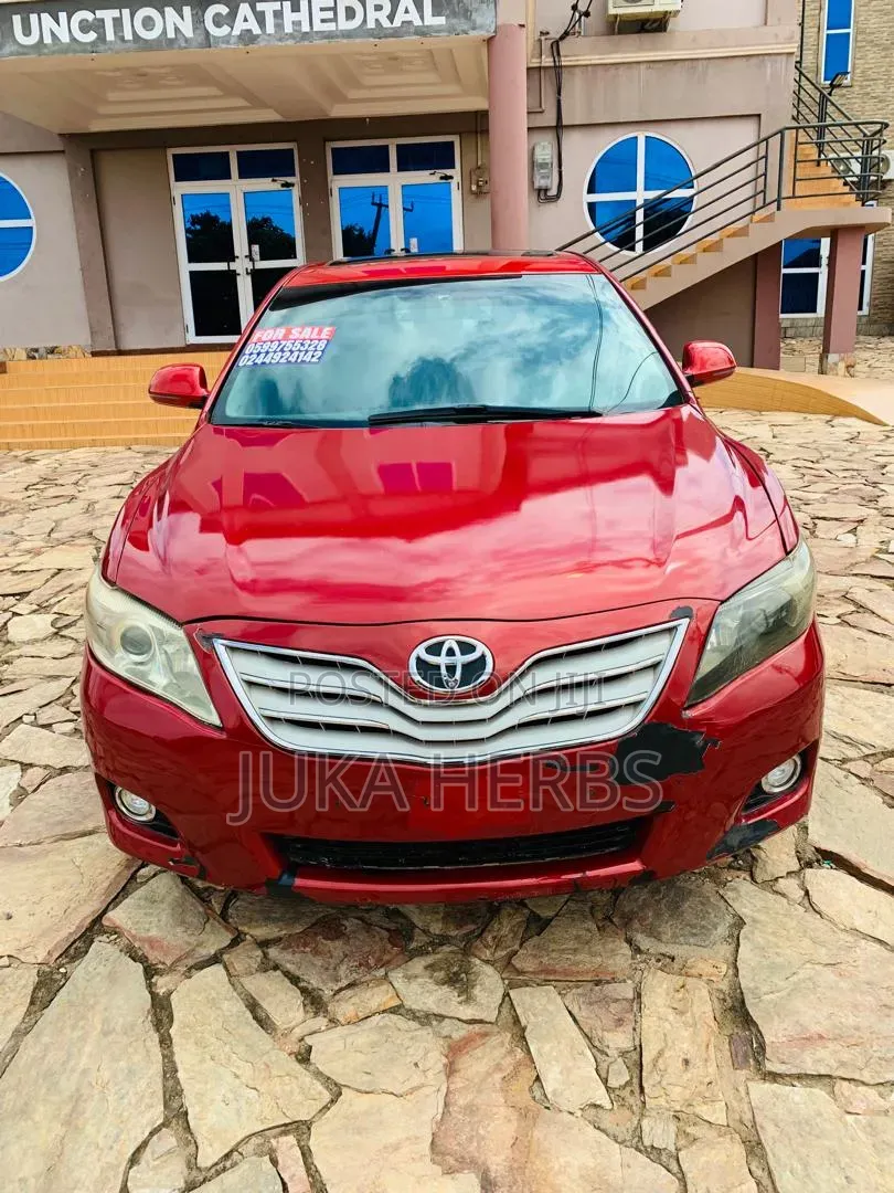 Toyota Camry 2011 Red