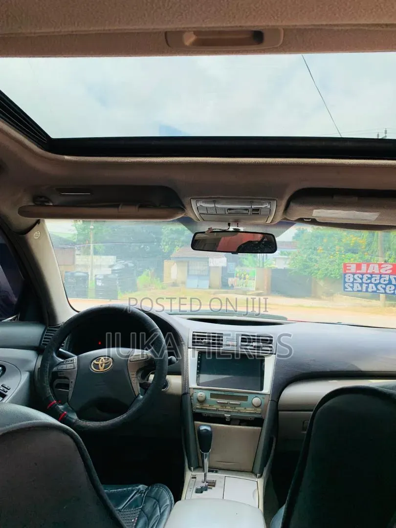 Toyota Camry 2011 Red