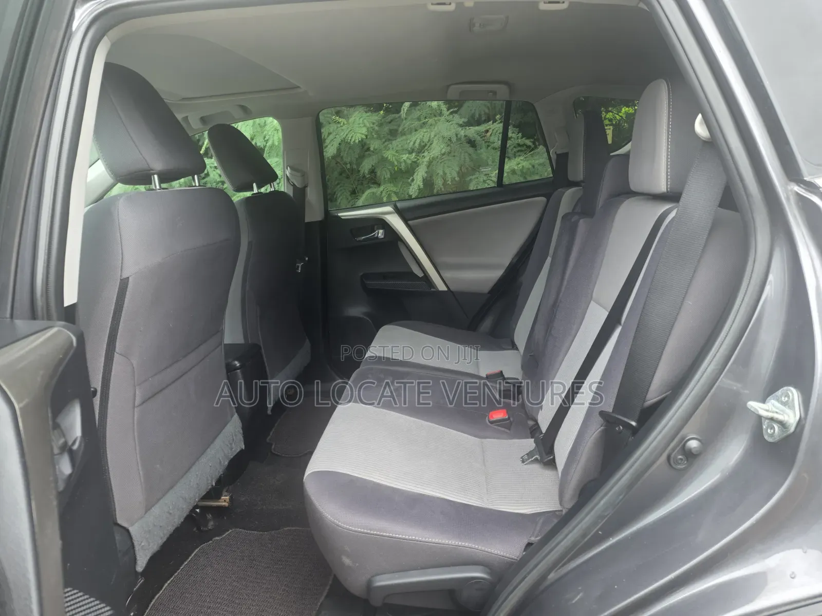 Toyota RAV4 XLE 4dr SUV AWD (2.5L 4cyl 6A) 2014 Gray