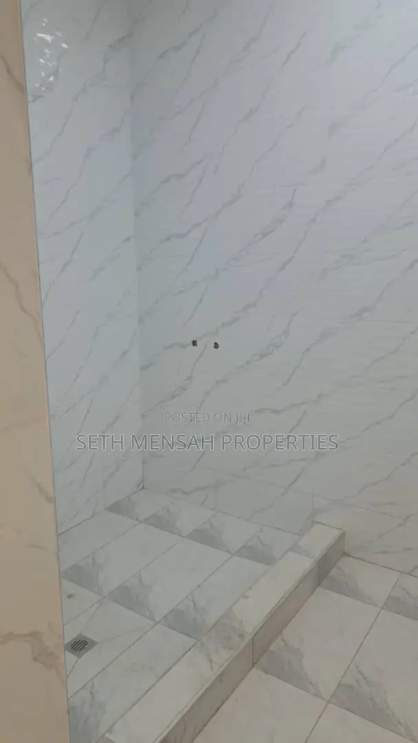 4bdrm House in 4 Bedroom House For, Police Station for sale