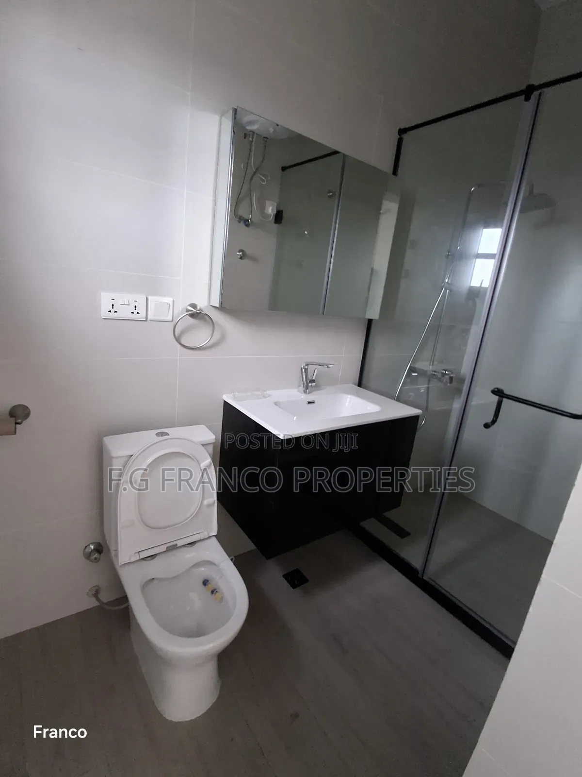 5bdrm House in K G, Franco, Airport Residential Area for rent