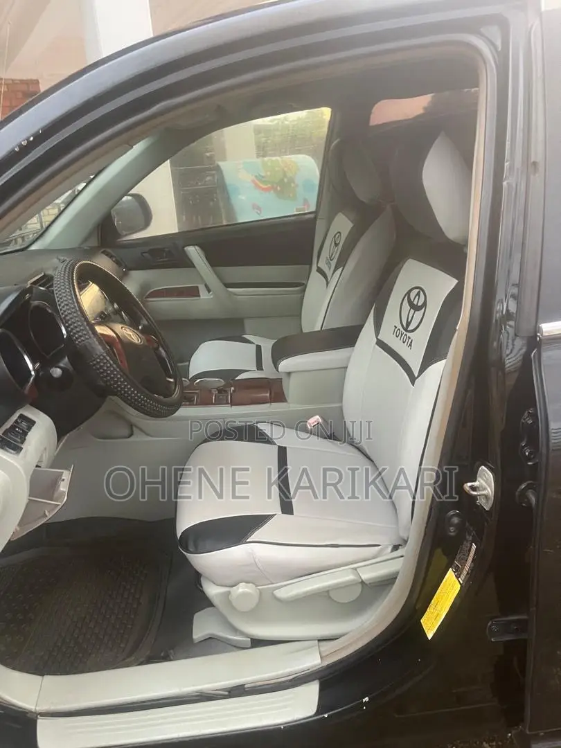 Toyota Highlander 2010 Black