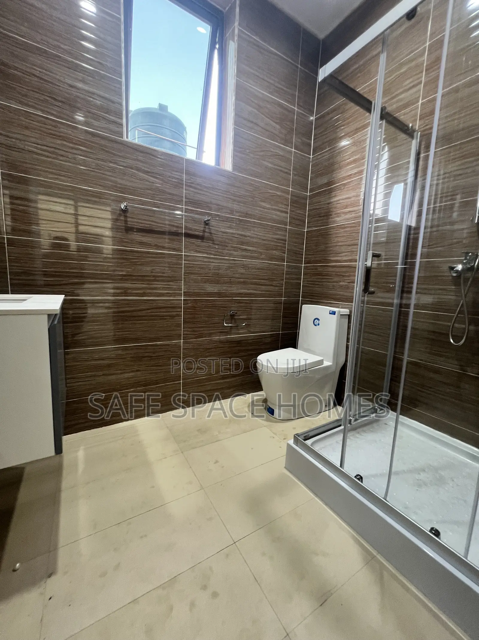 4bdrm Duplex in Burma Camp for rent