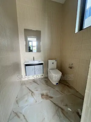 4bdrm Duplex in Burma Camp for rent