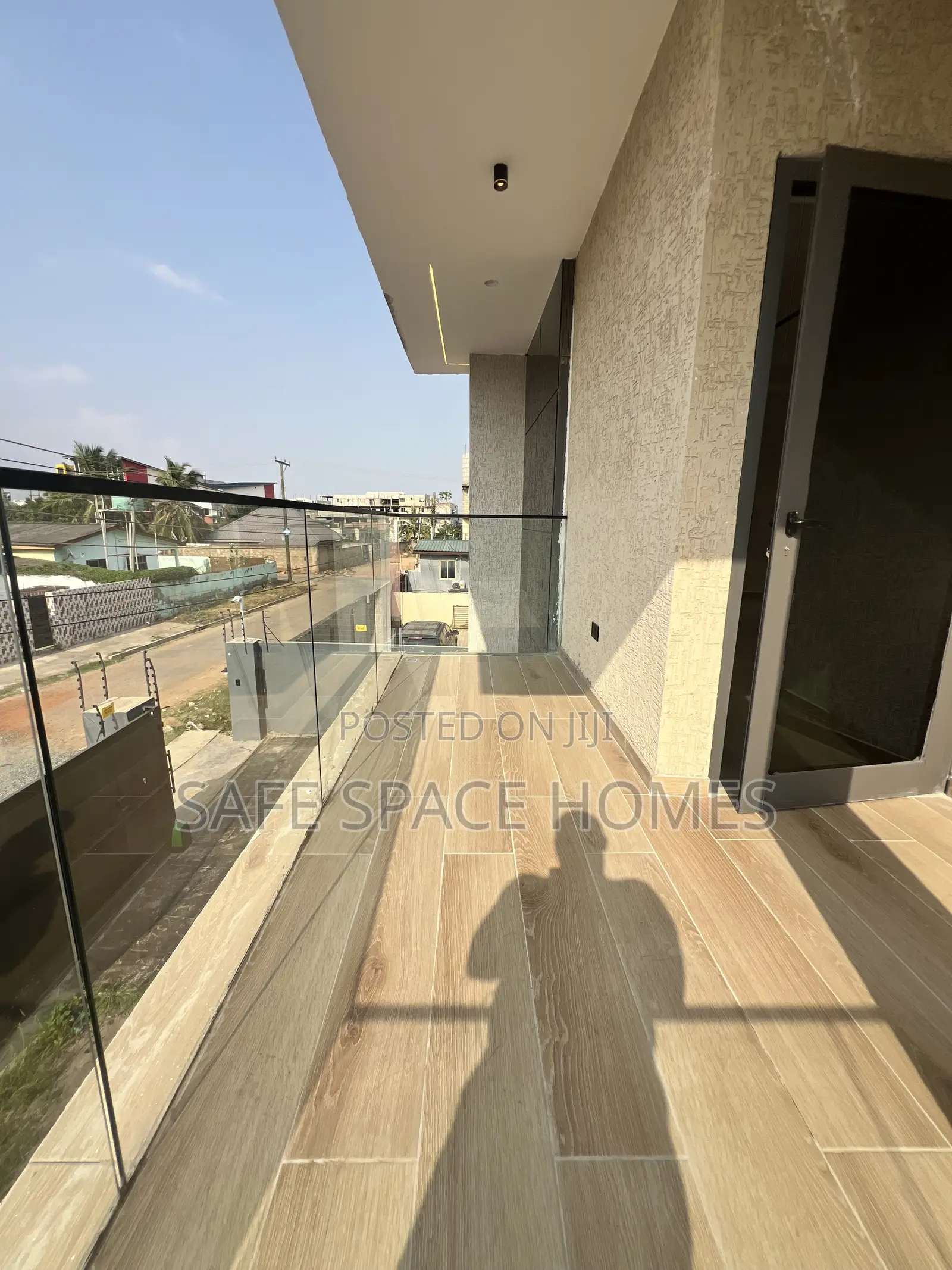 4bdrm Duplex in Burma Camp for rent