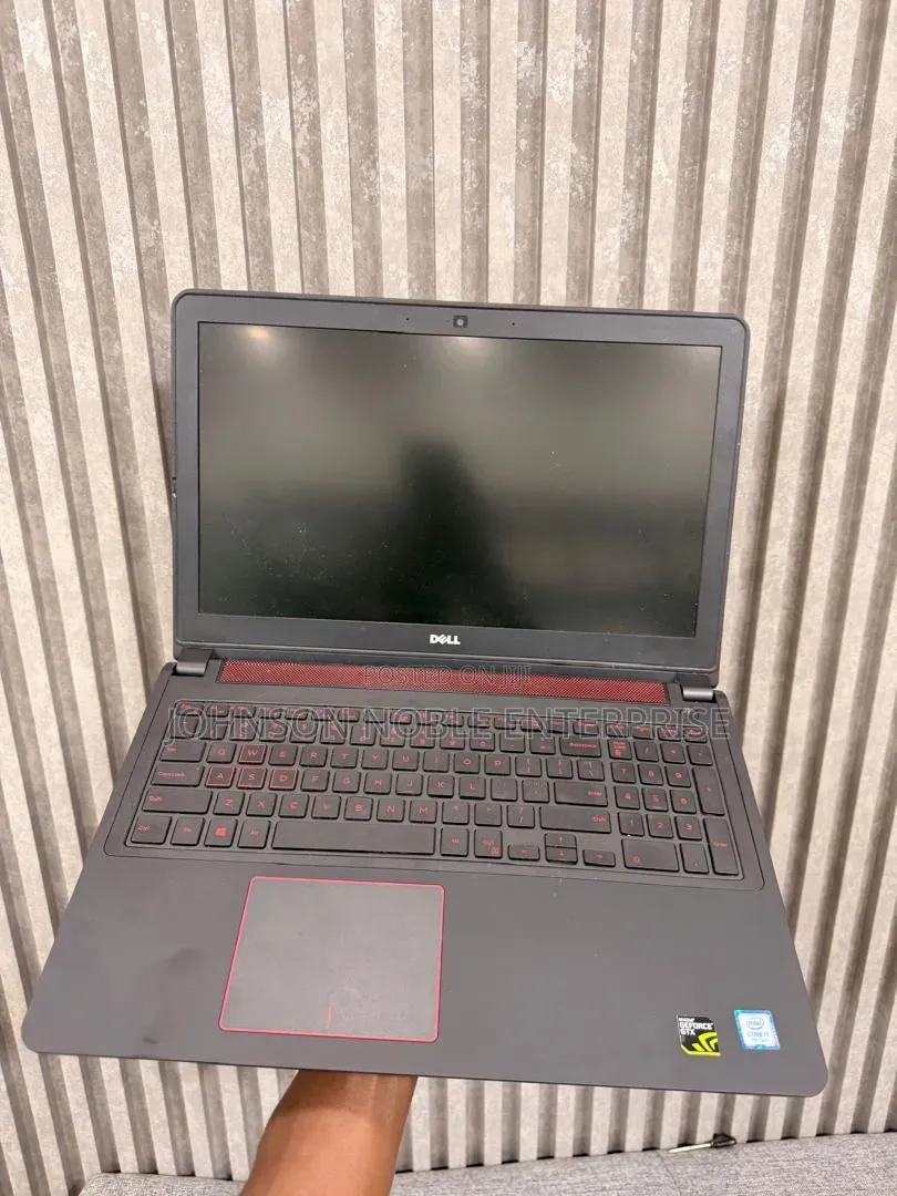 Laptop Dell Inspiron 15 16GB Intel Core i7 HDD+SSD 256GB