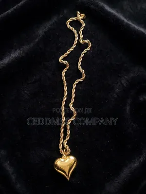 Beautiful Elegant Necklace