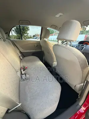 Toyota Vitz 2010 Red