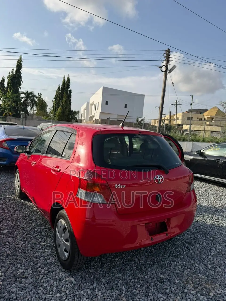 Toyota Vitz 2010 Red