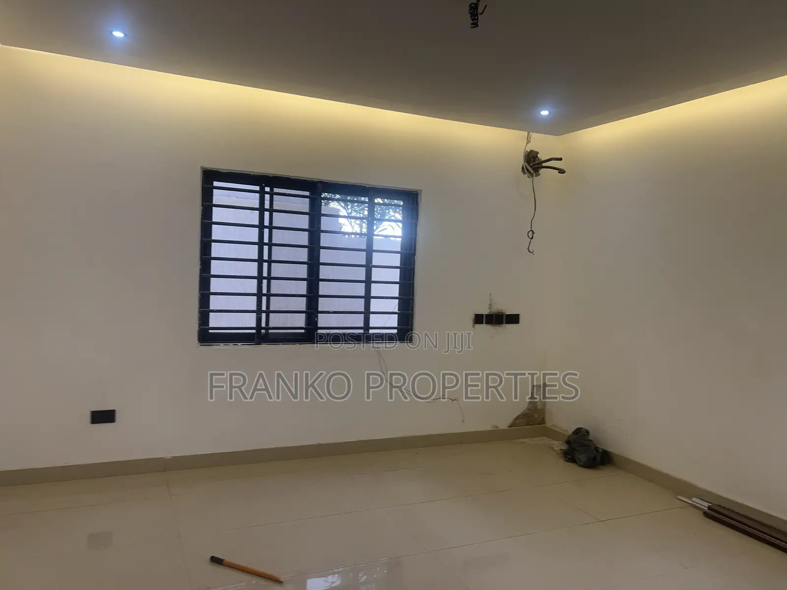 3bdrm House in Franko Properties, School Junction for sale