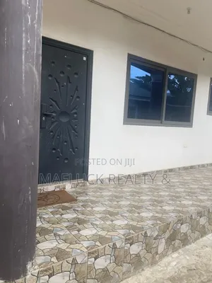 2bdrm Apartment in Lakeside Estate for rent