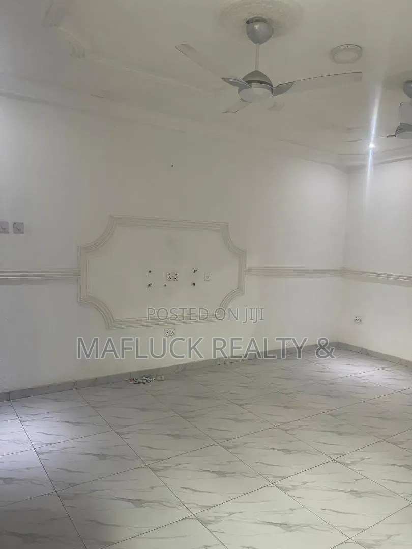 2bdrm Apartment in Lakeside Estate for rent