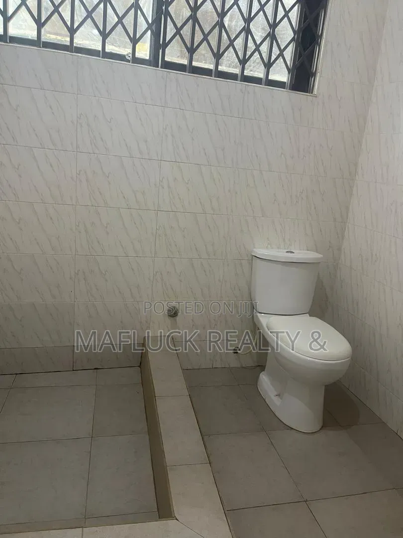 2bdrm Apartment in Lakeside Estate for rent