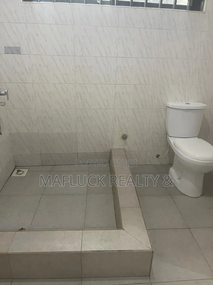 2bdrm Apartment in Lakeside Estate for rent