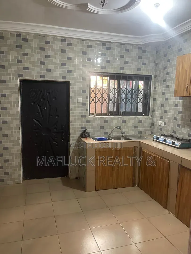 2bdrm Apartment in Lakeside Estate for rent