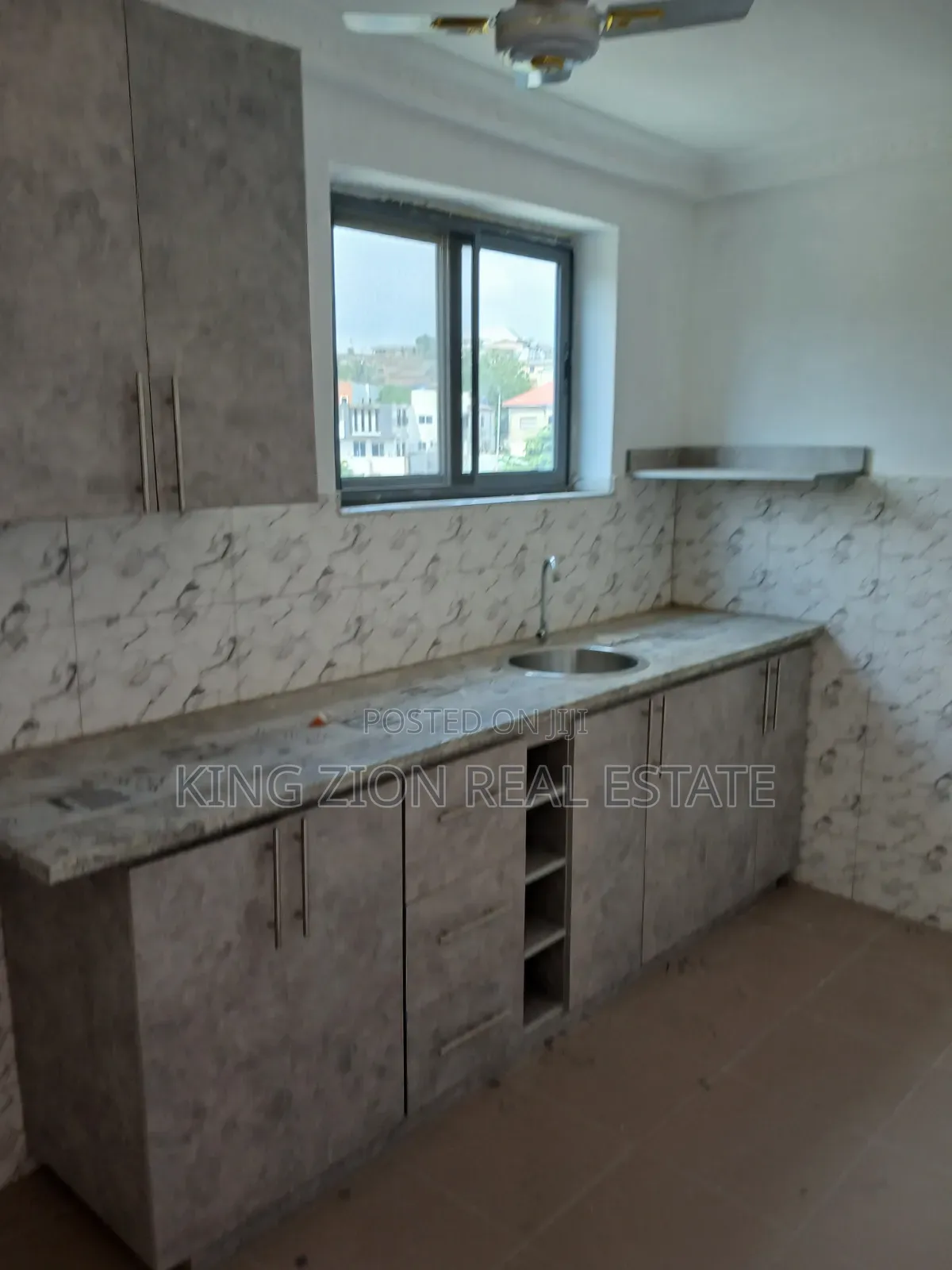 2bdrm Apartment in Kingzion Real, NIC for rent