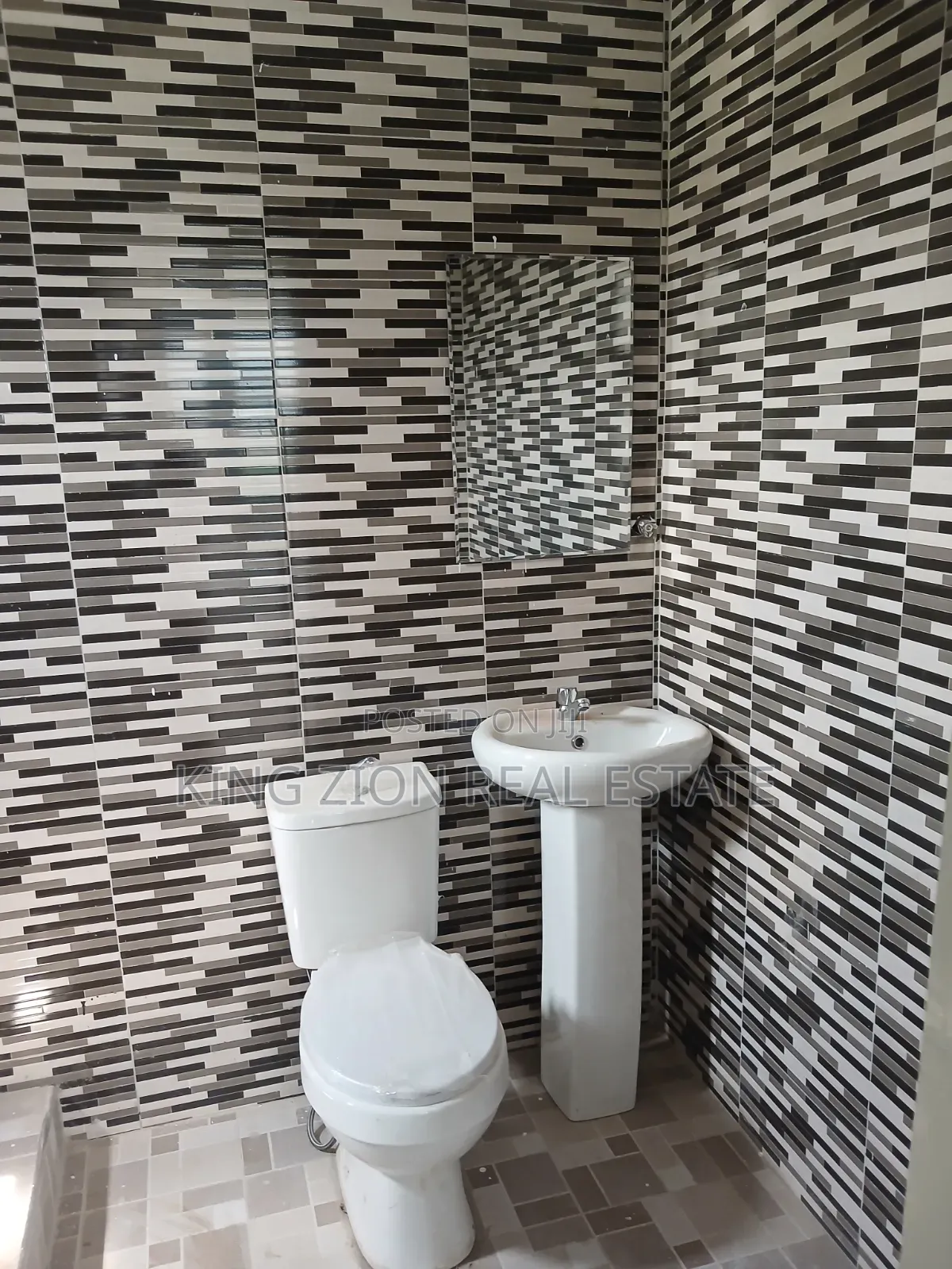 2bdrm Apartment in Kingzion Real, NIC for rent