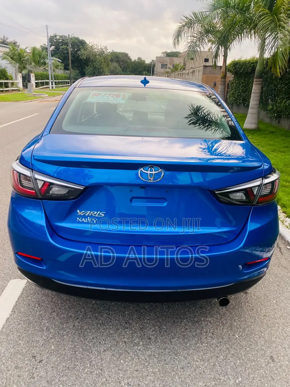 Toyota Yaris L Sedan 4dr 2019 Blue