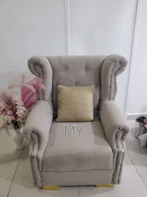 Single Chair