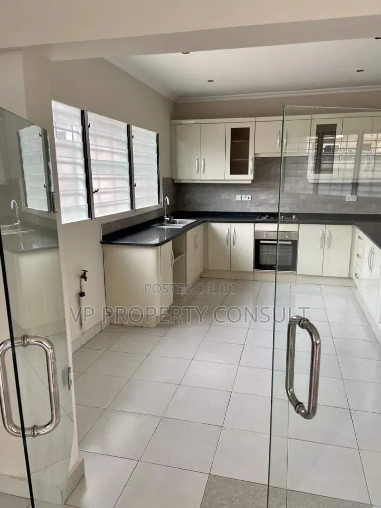 3bdrm House in North Kaneshie for rent