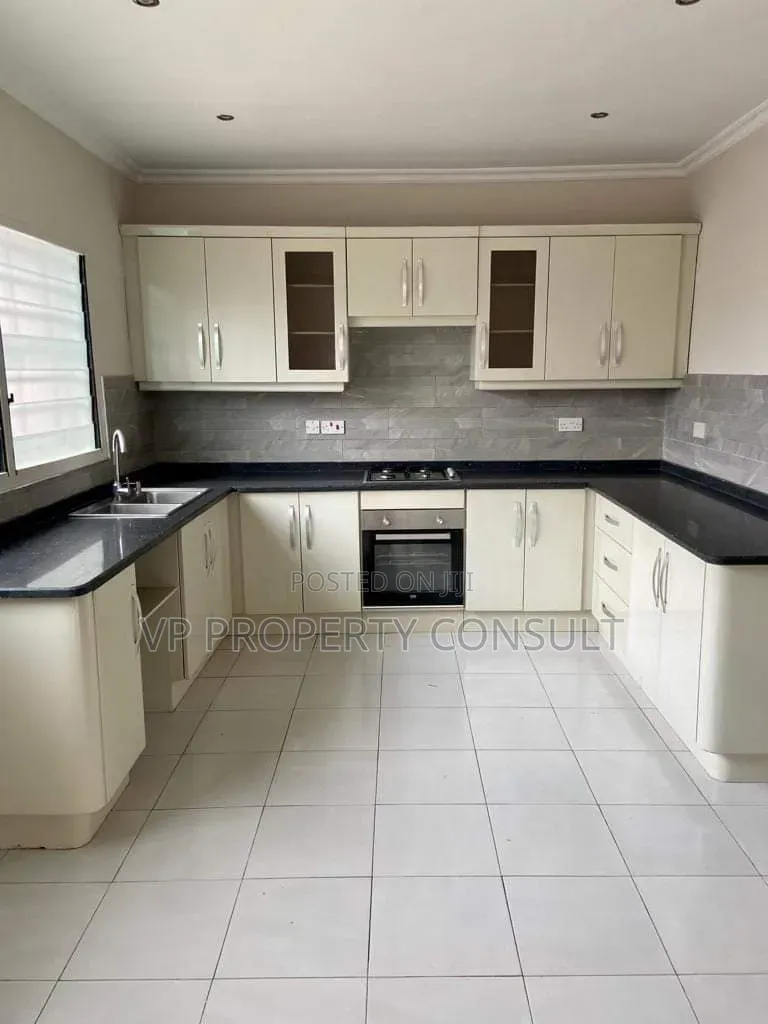 3bdrm House in North Kaneshie for rent