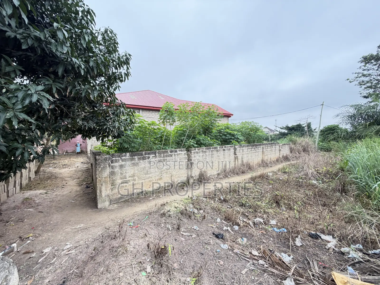 Warehouse for Sale at Sokoban Wood Village Area.