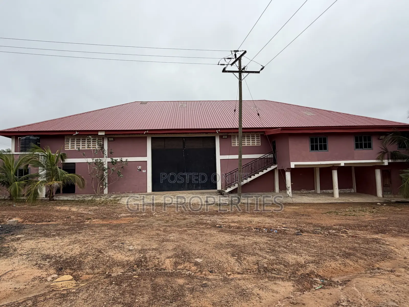 Warehouse for Sale at Sokoban Wood Village Area.