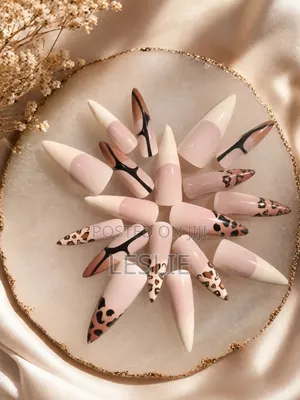 Pretty Press on Nails