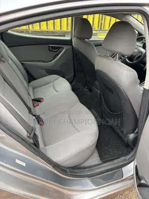 Hyundai Elantra GLS Sedan FWD (1.8L 4cyl 6A) 2013 Gray