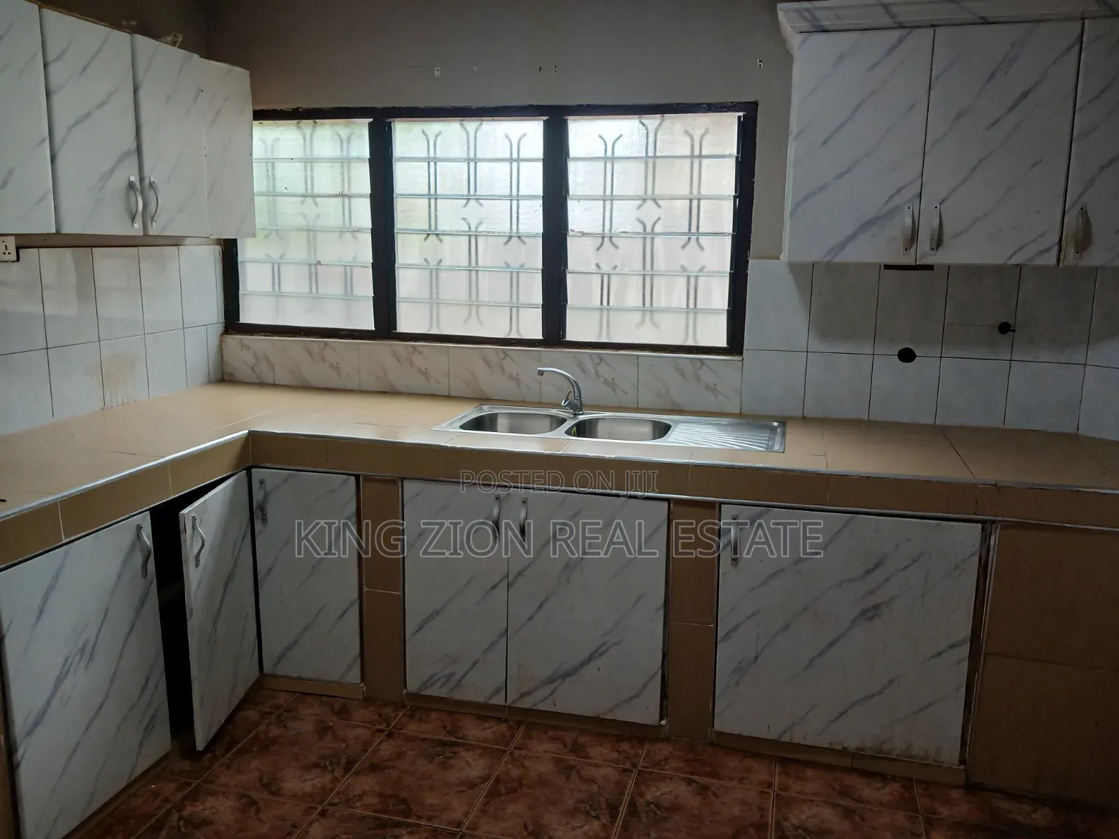 4bdrm House in Kingzion Resl, Last Stop for rent