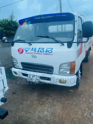 Hyundai Might 2