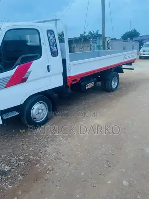 Hyundai Might 2