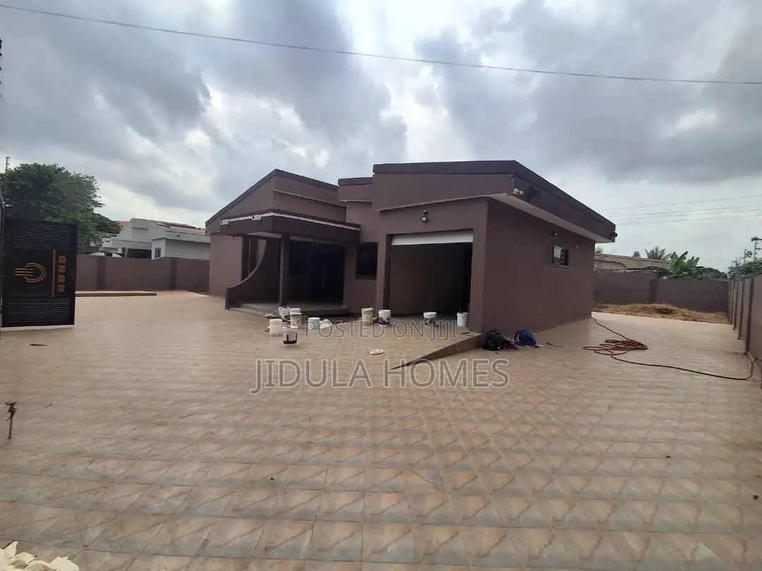 3bdrm House in Adenta Frafraha for rent