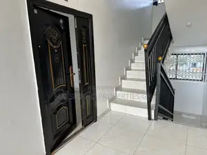 3bdrm Apartment in Maxspinno Properties, American House for rent