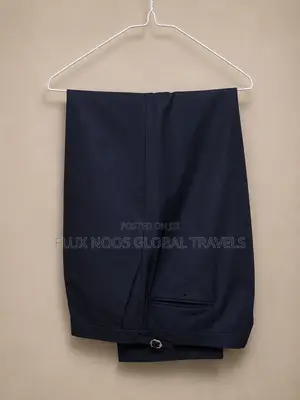 Men's Navy Blue Suit – Size 40 (M), Trouser Waist 42.5"