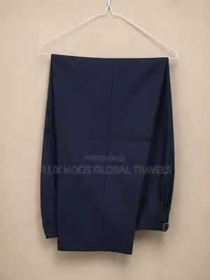 Men's Navy Blue Suit – Size 40 (M), Trouser Waist 42.5"