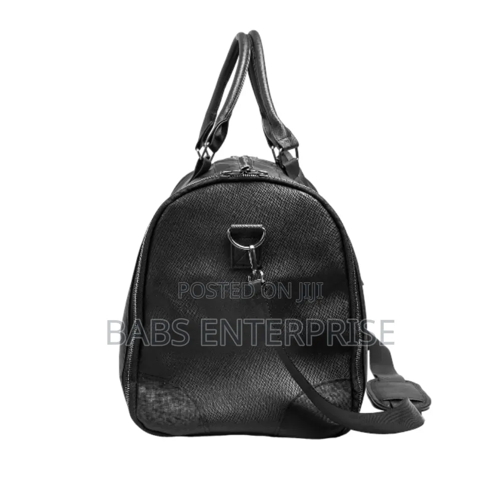 Levelo Allin Style Saffiano Leather Travel Duffle Bag – Black