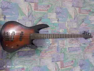 4 Strings Samick Bass Forsale