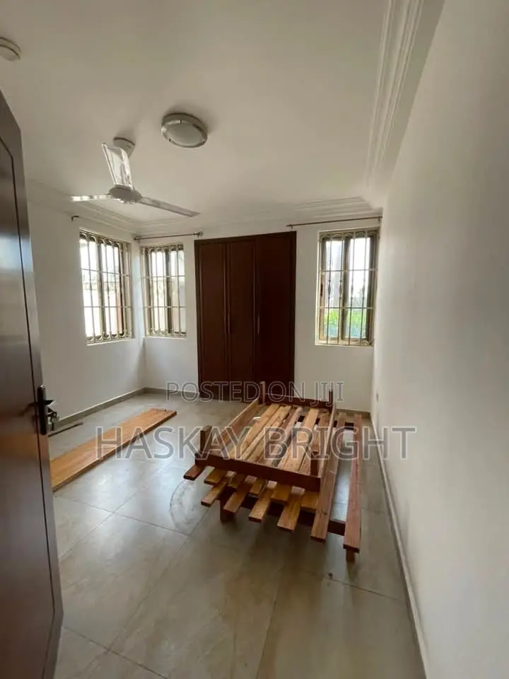 3bdrm Apartment in North Legon for rent