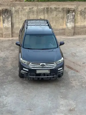 Toyota Highlander 3.5L 4WD 2013 Gray