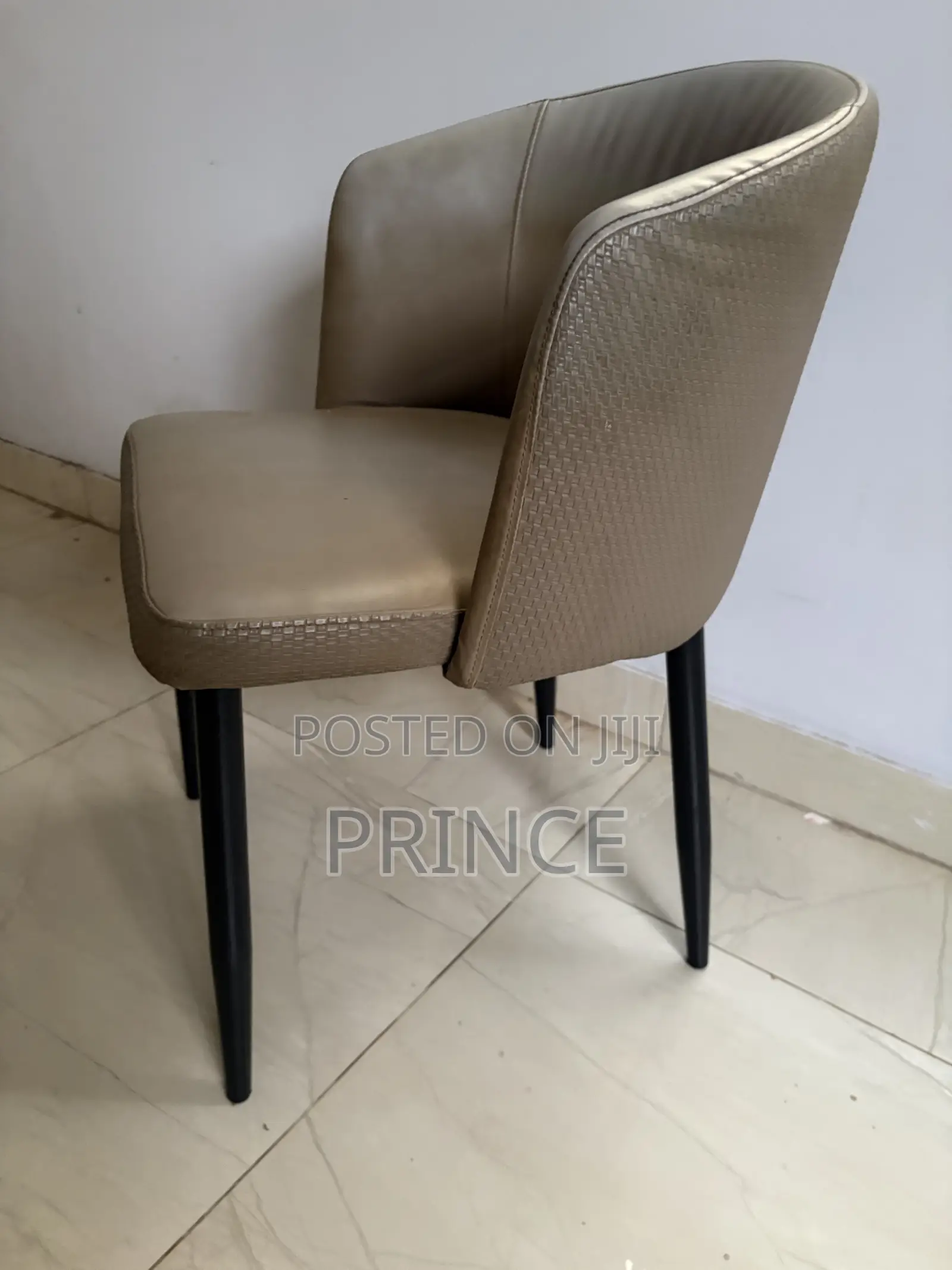 Table With 3 Chairs
