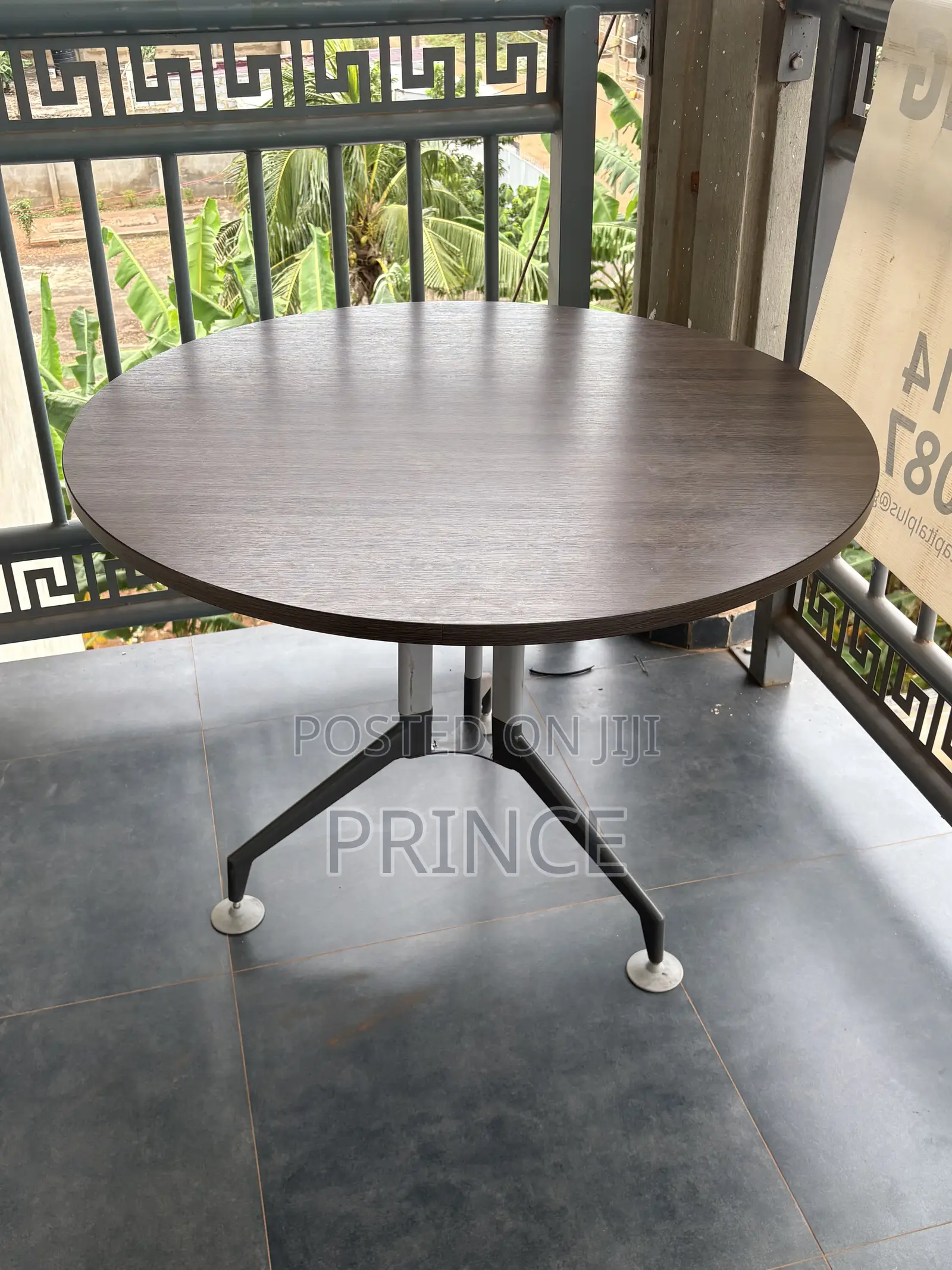 Table With 3 Chairs