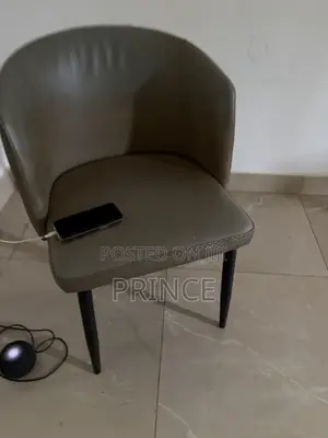 Table With 3 Chairs